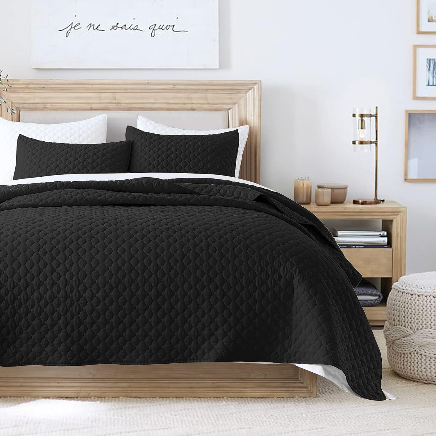 HOME Quilt Set Queen Size Navy Blue, Classic Geometric Diamond Stitched Pattern, Ultra Soft Microfiber Lightweight Bedding Bedspread Coverlet for All Season with 1 Quilt 2 Pillow Shams